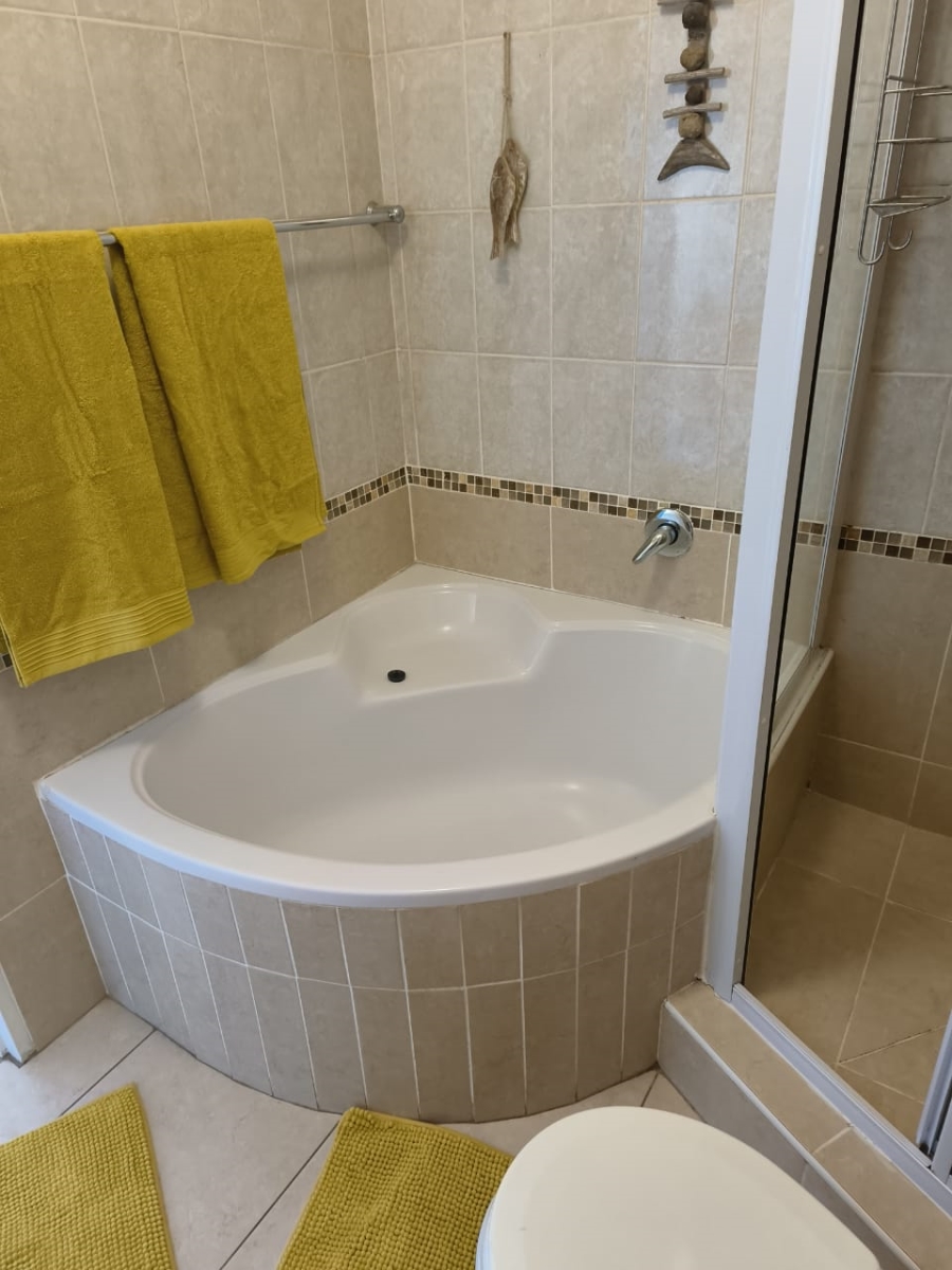2 Bedroom Property for Sale in Jeffreys Bay Central Eastern Cape